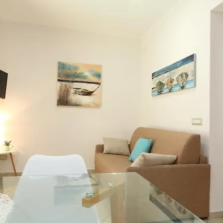 La Casetta Del Borgo 체팔루